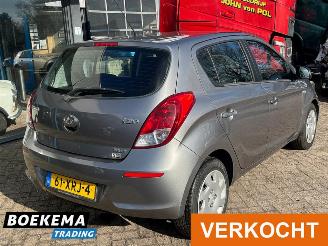 Hyundai I-20 1.2i Business Edition Airco 5-Deurs picture 2