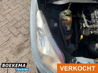 Chevrolet Spark 1.2 16V LTZ Navigatie Airco picture 11