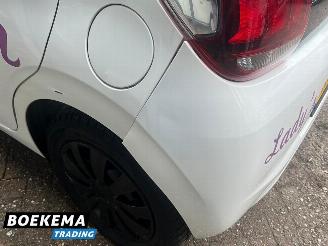 Peugeot 108 1.0 e-VTi Active Airco 5-Deurs picture 16