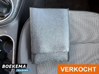 Volkswagen Beetle 1.2 TSI Design Stoelverwarming Airco Cabrio picture 19