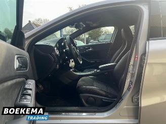 Mercedes A-klasse 180 Ambition AMG Automaat Navigatie Clima picture 15