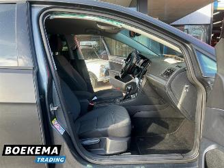 Volkswagen Golf 1.0 TSI R-Line DSG Navigatie Climate Cruise picture 20
