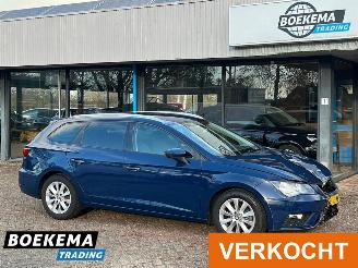 Voiture accidenté Seat Leon 1.0 TSI DSG Navi Clima Cruise Carplay Style Business Intense 2019/2