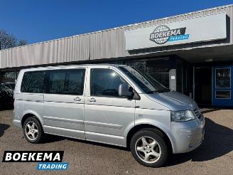 skadebil auto Volkswagen Multivan 2.5 TDI Comfort 7-Pers Clima Stoelverw. 2XSchuifdeur 2006/8