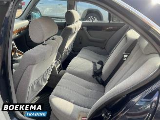 BMW 5-serie 520i Executive 6-Cilinder Airco picture 15