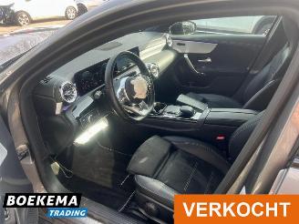 Mercedes A-klasse 250 e AMG Navigatie Camera Stoelverwarming picture 13