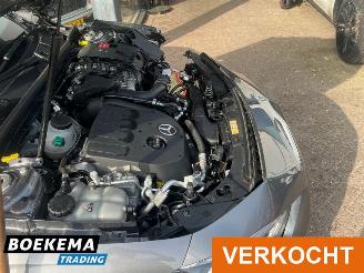 Mercedes A-klasse 250 e AMG Navigatie Camera Stoelverwarming picture 6