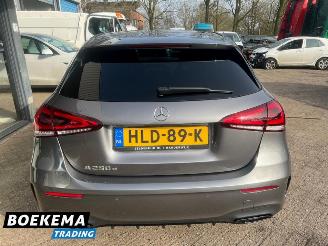 Mercedes A-klasse 250 e AMG Navigatie Camera Stoelverwarming picture 16