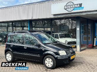 Damaged car Fiat Panda 1.2 Edizione Cool Panorama Airco 2009/6