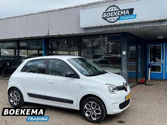 skadebil auto Renault Twingo R80 E-Tech Equilibre 22 kWh Navigatie Cruise 2023/6