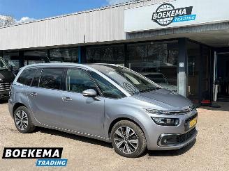 Vaurioauto  passenger cars Citroën C4 Spacetourer 1.2 PureTech 7-Persoons Shine Automaat Navigatie Camera Zenith 2018/8