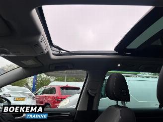 Volkswagen Golf 1.4 TSI Highline DSG Panorama Virtual Stoel/Stuurverw Massage Camera Trekhaak picture 17