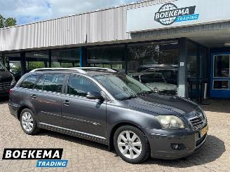 skadebil auto Toyota Avensis wagon 2.0 VVTi Luna Navigatie Climate Cruise 2008/5