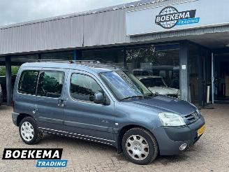 skadebil auto Peugeot Partner 1.6 16V Zenith 2 Airco 5-Peroons 2xSchuifdeur Cruise Trekhaak 2005/7