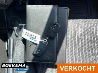 Toyota Verso S 1.3 VVT-i Dynamic Automaat JBL Navigatie Camera Climate Glazen-Dak picture 18
