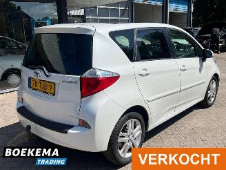 Toyota Verso S 1.3 VVT-i Dynamic Automaat JBL Navigatie Camera Climate Glazen-Dak picture 2