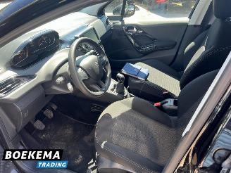 Peugeot 208 1.2 PureTech Active Navigatie Airco Cruise picture 15