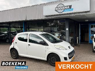 krockskadad bil auto Peugeot 107 1.0 12V XR Airco 5-Deurs 2011/5