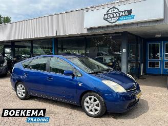 Damaged car Toyota Prius 1.5 VVT-i 2009/3