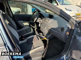 Renault Clio 1.2 TCe Special Line Navigatie Airco picture 17