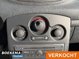Renault Clio 1.2 TCe Special Line Navigatie Airco picture 22