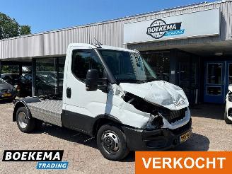 skadebil auto Iveco Daily 40C18 3.0 BE-Trekker Automaat Veldhuizen Euro6 2024/9