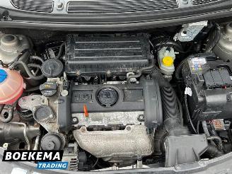 Skoda Fabia 1.6-16V Ambiente Automaat Airco Stoelverwarming PDC Trekhaak picture 11