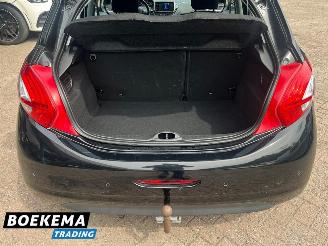 Peugeot 208 1.2 VTi Oxygo Cruise Navi Clima Trekhaak picture 15