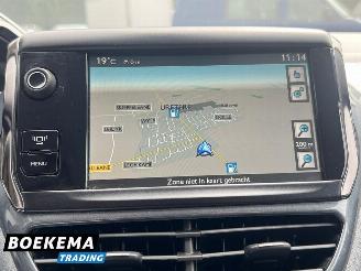Peugeot 208 1.6 VTi Allure Stoelverwarming Navi Clima picture 16