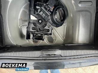 Peugeot 208 1.6 VTi 120PK Allure Stoelverwarming Navi Clima picture 10