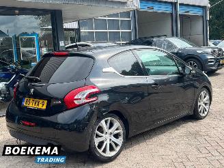 Peugeot 208 1.6 VTi 120PK Allure Stoelverwarming Navi Clima picture 2