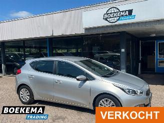 Avarii autoturisme Kia Cee d cee'd 1.6 GDI 20th Anniversary Navi Cruise control Airco 2013/8