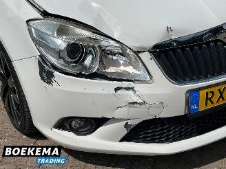 Skoda Fabia 1.4 RS 179PK DSG Open-dak Navigatie Clima picture 6