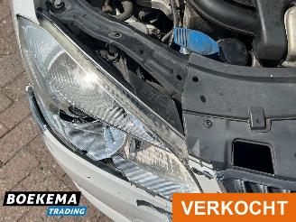 Skoda Fabia 1.4 RS 179PK DSG Open-dak Navigatie Clima picture 8