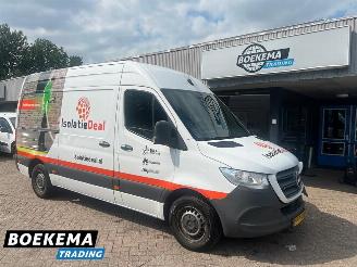 krockskadad bil bedrijf Mercedes Sprinter 314 2.2 CDI L2H2 Schuifdeur Stoelverwarming Cruise-Control 2020/3
