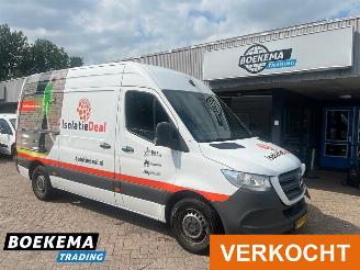 krockskadad bil bedrijf Mercedes Sprinter 314 2.2 CDI L2H2 Schuifdeur Stoelverwarming Cruise-Control 2020/3