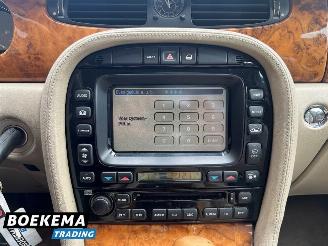 Jaguar XJ 4.2 V8 Executive 298pk Automaat Memory Navi Cruise picture 21