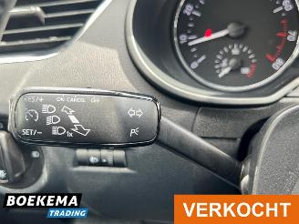 Skoda Octavia Combi 1.2 TSI Businessline Automaat Navi Cruise Clima picture 23