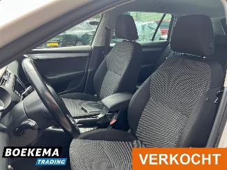 Skoda Octavia Combi 1.2 TSI Businessline Automaat Navi Cruise Clima picture 10