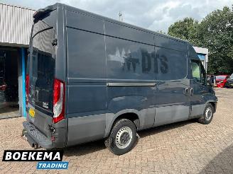 Iveco Daily 35S21V 3.0 352 Automaat Airco Schuifdeur Trekhaak picture 2