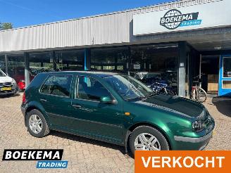 krockskadad bil auto Volkswagen Golf 1.6 5-Deurs Trekhaak LMV 1999/4