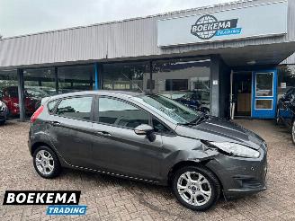 skadebil auto Ford Fiesta 1.0 Style Ultimate Navigatie Cruise Airco 2017/6