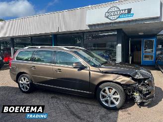 krockskadad bil auto Volvo V-70 2.0 T5 Inscription 245PK Automaat Stoel verwarmd/gekoeld Memory 2015/5