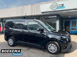 damaged commercial vehicles Ford Transit Courier 1.0 EcoB. Limited Automaat Winterpakket Cruise Navi 2024/9