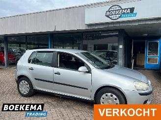 krockskadad bil auto Volkswagen Golf 1.6 Trendline 5-deurs Navi Airco 2005/1