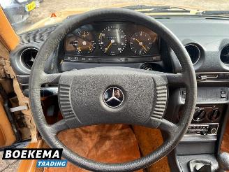 Mercedes 200-serie 200 D Open-Dak APK 08/2027! picture 23