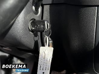 Volkswagen Golf plus 1.6 TDI Highline DSG Stoelverwarming Trekhaak picture 18