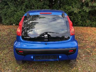 Peugeot 107 Active picture 5