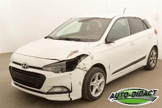 uszkodzony samochody osobowe Hyundai I-20 1.0 T-GDI Navi 2018/2