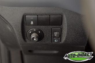 Peugeot Partner 120 1.6 BlueHDi 75 L1 Premium picture 11